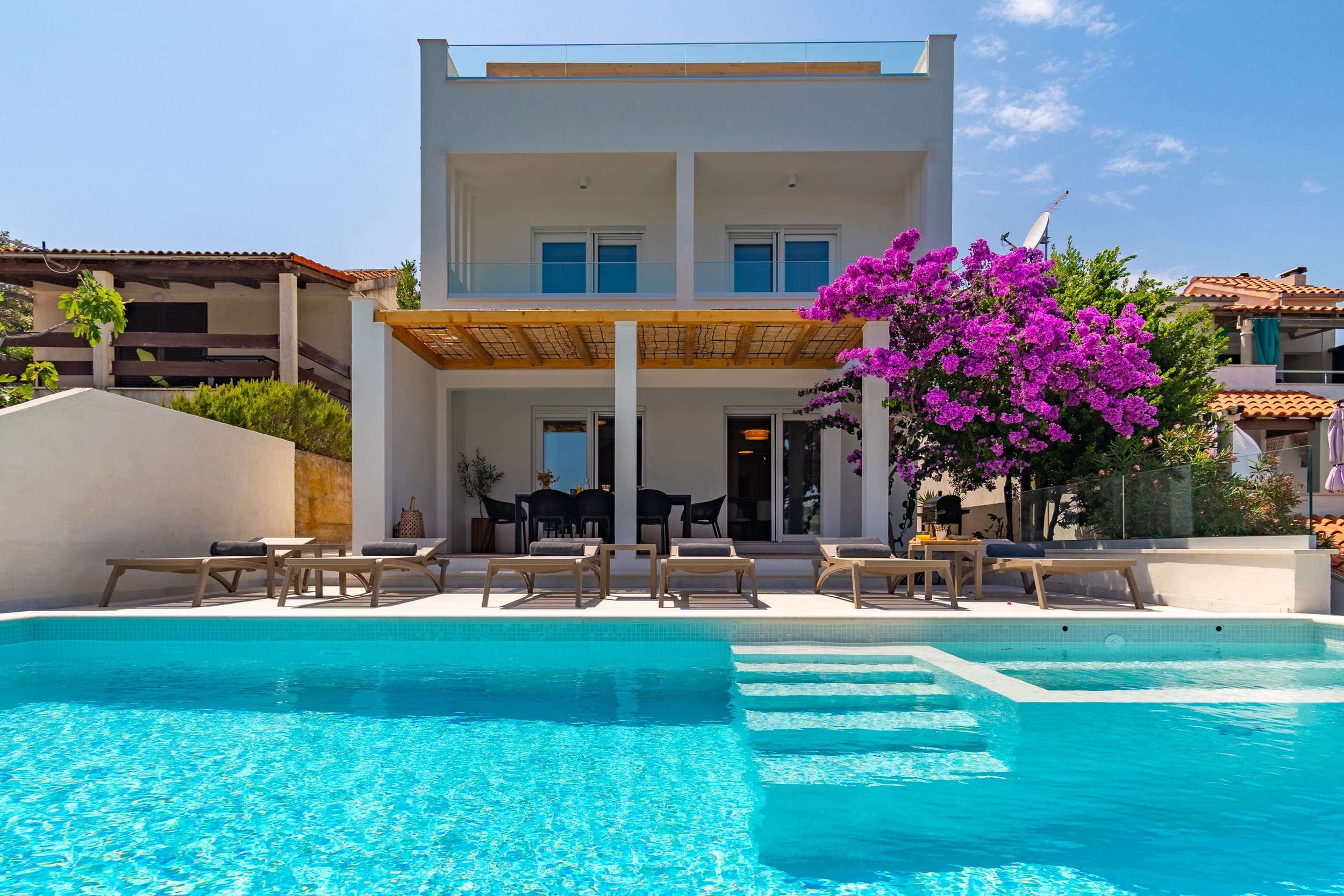 Villa Larisa - Smart Design